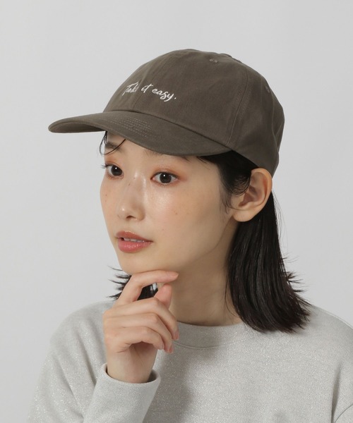 LAKOLE（ラコレ）の「アソートロゴ刺繍キャップ / 147109（キャップ・レディース・ブラック/カーキ/ベージュ/チャコール・FREE）」の2枚目の写真