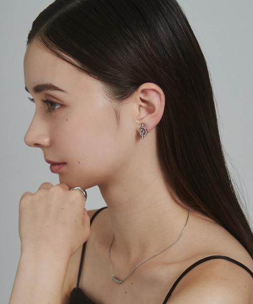 ciite' surgical stainless（シーテサージカルステンレス）の「【 金属アレルギー対応 】 ノット イヤリング サージカルステンレス   (両耳用)（イヤリング・レディース・シルバー/ゴールド・FREE）」の5枚目の写真