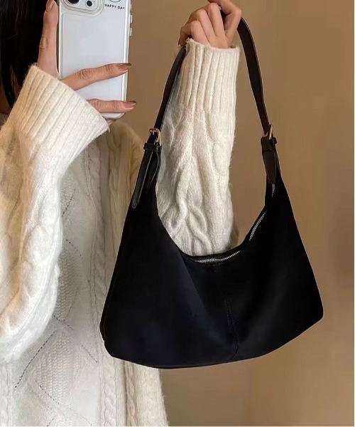 ammy.（エイミードット）の「【 ammy. / エイミードット 】 スエード調 ２Way ショルダーバッグ（ショルダーバッグ・レディース・ブラック/ブラウン/ベージュ/ライトブラウン・FREE）」の13枚目の写真