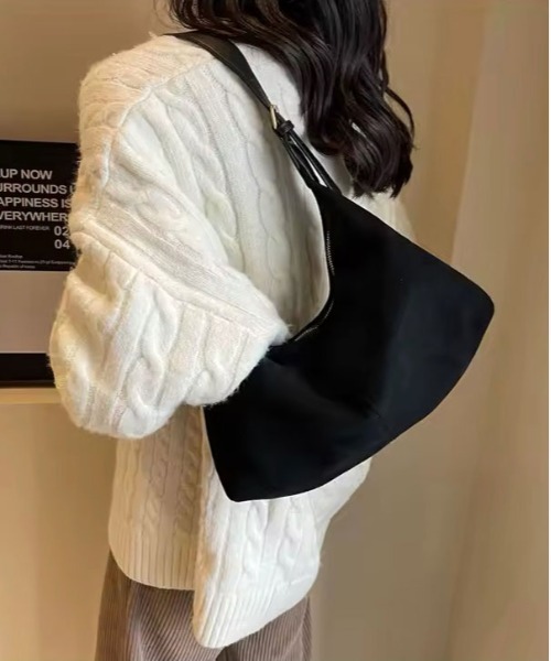 ammy.（エイミードット）の「【 ammy. / エイミードット 】 スエード調 ２Way ショルダーバッグ（ショルダーバッグ・レディース・ブラック/ブラウン/ベージュ/ライトブラウン・FREE）」の15枚目の写真