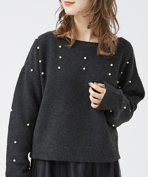 EMMA　ROUGE VIF（エマルージュヴィフ）の「【一部店舗限定】ビジューニットプルオーバー（ニット/セーター・レディース・チャコールグレー/アイボリー・フリー）」の4枚目の写真