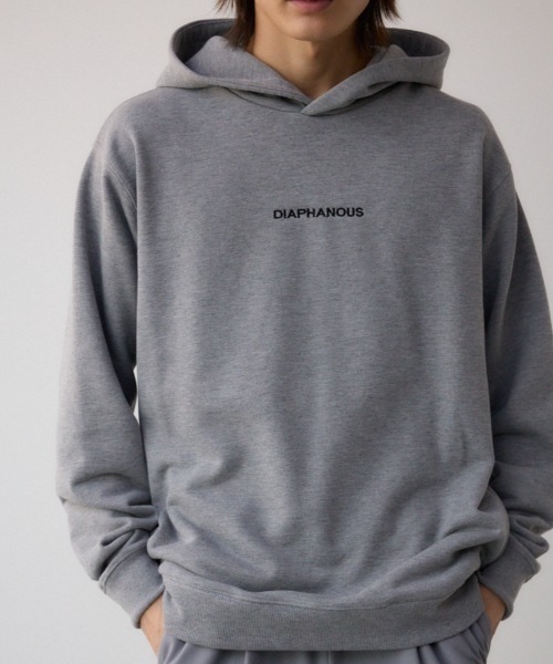 AZUL by moussy(アズールバイマウジー)の「バックフォトフーディー(パーカー・レディース・ブラック/杢グレー/ホワイト/ピンク・MEDIUM/LARGE)」の1枚目の写真