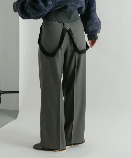 KBF（ケイビーエフ）の「ハイウエストサスペンダーパンツ（その他パンツ・レディース・チャコールグレー/ブラウン・36/38）」の22枚目の写真