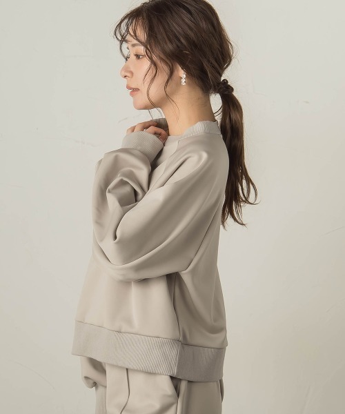 VICKY（ビッキー）の「裏起毛ラグランプルオーバー≪セットアップ対応/手洗い可能≫（スウェット・レディース・カーキ/ブラウン/ライトグレー・M）」の6枚目の写真