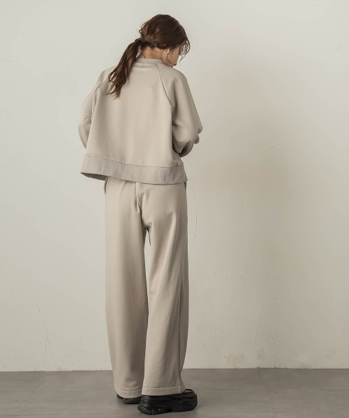 VICKY（ビッキー）の「裏起毛ラグランプルオーバー≪セットアップ対応/手洗い可能≫（スウェット・レディース・カーキ/ブラウン/ライトグレー・M）」の11枚目の写真