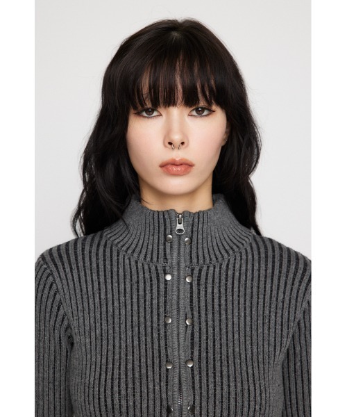 LAGUA GEM(ラグアジェム)の「STUDS ZIP KNIT トップス(ニット/セーター・レディース・ベージュ/グレー/カーキ・FREE)」の13枚目の写真