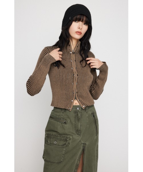 LAGUA GEM(ラグアジェム)の「STUDS ZIP KNIT トップス(ニット/セーター・レディース・ベージュ/グレー/カーキ・FREE)」の9枚目の写真
