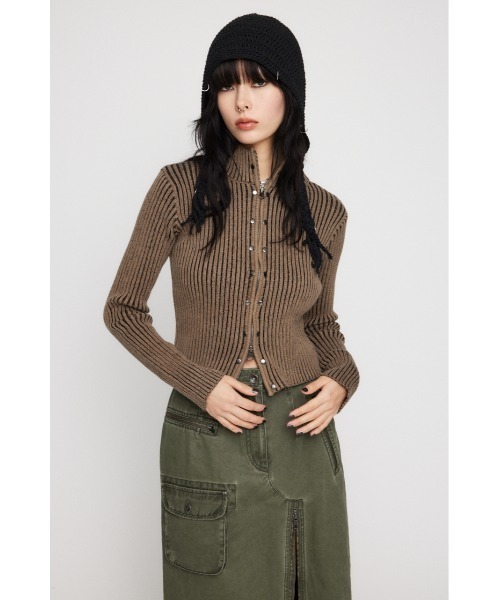 LAGUA GEM(ラグアジェム)の「STUDS ZIP KNIT トップス(ニット/セーター・レディース・ベージュ/グレー/カーキ・FREE)」の8枚目の写真
