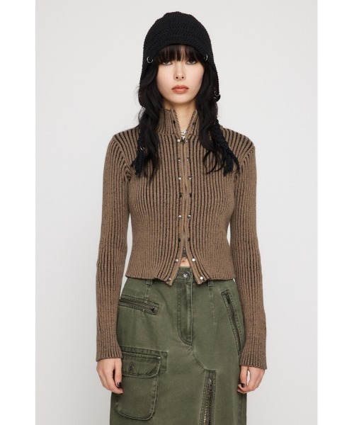 LAGUA GEM(ラグアジェム)の「STUDS ZIP KNIT トップス(ニット/セーター・レディース・ベージュ/グレー/カーキ・FREE)」の10枚目の写真