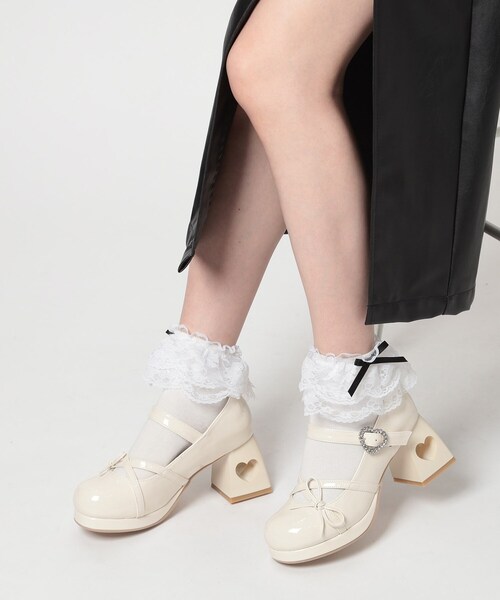 cs T&P（シーエスティーアンドピー）の「厚底ハートヒールストラップパンプス（パンプス・レディース・ブルー系1/アイボリー系1/グレー系1/ブラック系1/レッド系3・S/M/L/LL）」の4枚目の写真