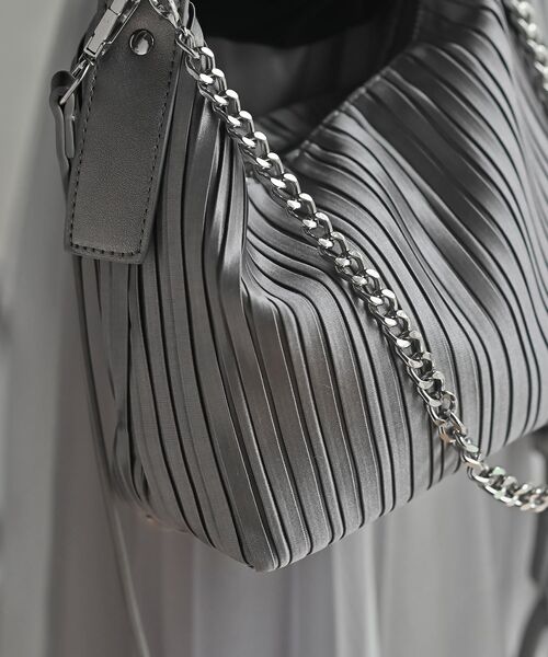 rps（アールピーエス）の「プリーツＢＡＧ（ハンドバッグ・レディース・グレー/ブラック・フリー）」の11枚目の写真