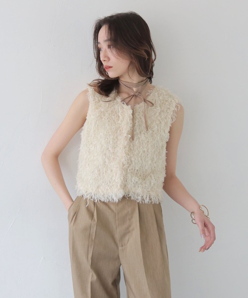 CLEIO（クレイオ）の「【CLEIO】フェザーフリンジベスト FEATHER FRINGE VEST/980-13602（Tシャツ/カットソー・レディース・アイボリー/ブラック・FREE）」の5枚目の写真