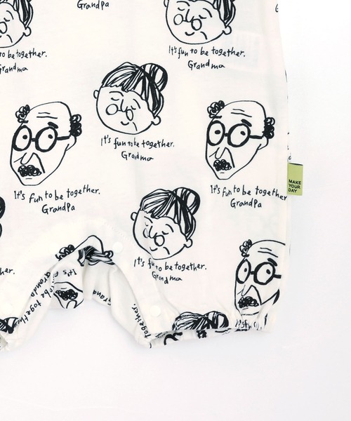 MAKE YOUR DAY（メイクユアデイ）の「じいちゃんばあちゃん総柄半袖ロンパス（ロンパース・キッズ・ミント/オフホワイト・70/80）」の9枚目の写真