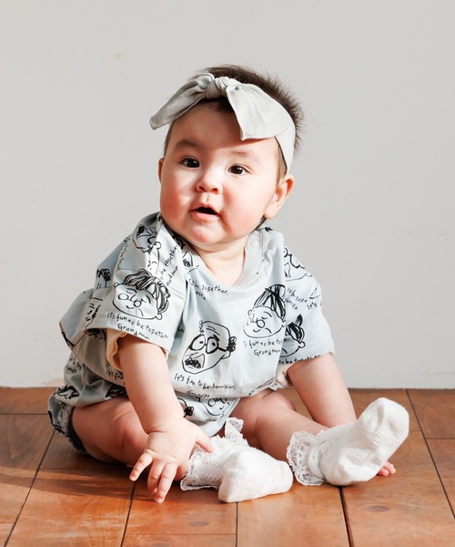 MAKE YOUR DAY（メイクユアデイ）の「じいちゃんばあちゃん総柄半袖ロンパス（ロンパース・キッズ・ミント/オフホワイト・70/80）」の3枚目の写真