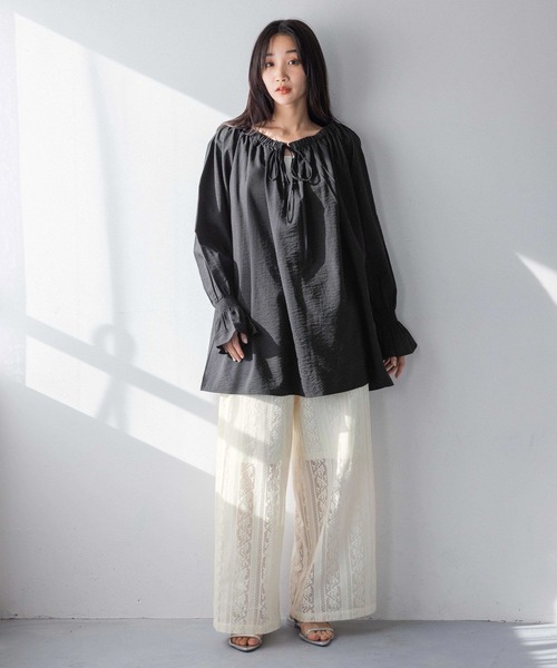 LOWRYS FARM（ローリーズファーム）の「オフショル2WAYチュニック