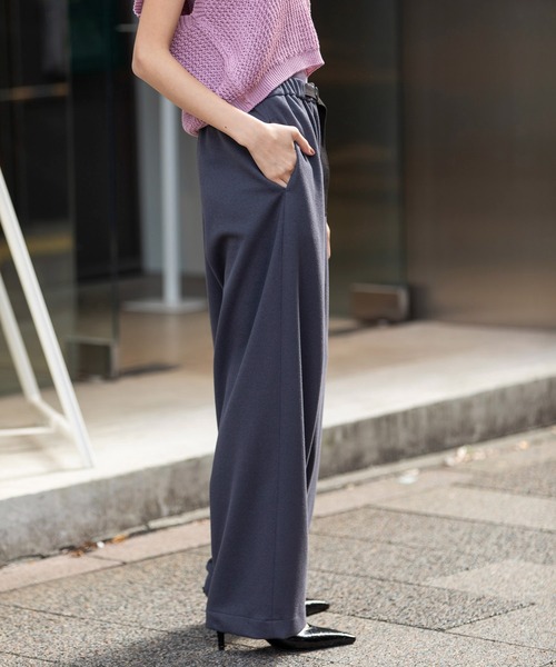 Munich(ミューニック)の「ブークレーダンボールイージーパンツ(その他パンツ・レディース・ブラック/グレイッシュブルー/ダークグレー・XS/S/M)」の4枚目の写真