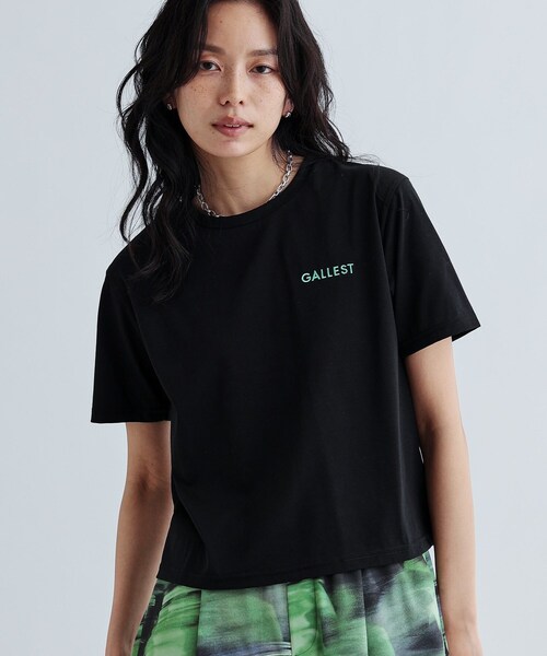 GALLEST（ギャレスト）の「クロップド丈ロゴTシャツ（Tシャツ/カットソー・レディース・ブラウン系その他/グリーン系/ホワイト/ブラック・38）」の19枚目の写真