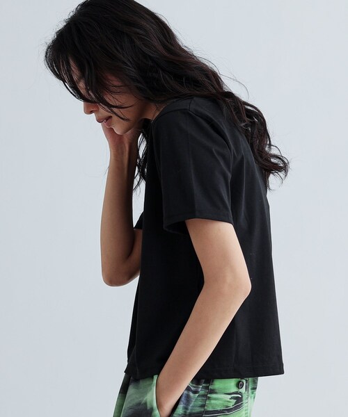 GALLEST（ギャレスト）の「クロップド丈ロゴTシャツ（Tシャツ/カットソー・レディース・ブラウン系その他/グリーン系/ホワイト/ブラック・38）」の20枚目の写真