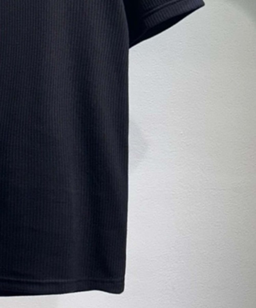 aimoha(アイモハ)の「aimoha MEN リラックススリットネックT (SS)(Tシャツ/カットソー・メンズ・ブラック/ホワイト/ワインレッド・LARGE/X-LARGE/XX-LARGE/XXX-LARGE)」の8枚目の写真