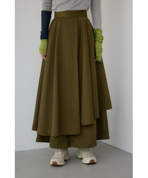 PLUS(プラス)の「【PLUS】タックドレープワイドパンツ(スカート・レディース・カーキ/ブラック・MEDIUM/SMALL)」の17枚目の写真