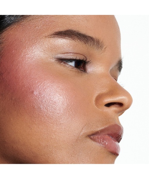 M・A・C（マック）の「【M･A･C/マック】ストロボ ビーム リキッド ブラッシュ（チーク・レディース・ライトニング/アイス グリーム/プラミー ベア/アプリコット ジェリー/アンスウィーテンド/ナイトライト/グッド バイブス/スターライト/ラバライト/マジック オーラ・FREE）」の18枚目の写真