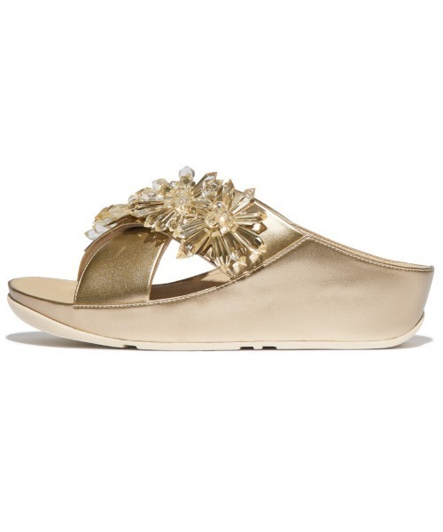 fitflop(フィットフロップ)の「RUMBA STARBURST-BEAD METALLIC CROSS SLIDES(サンダル・レディース・ゴールド・US8/US7/US6/US5)」の5枚目の写真
