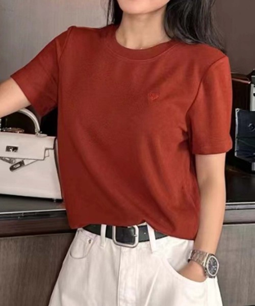 aimoha(アイモハ)の「ベーシックレーヨンTシャツ (SS)(Tシャツ/カットソー・レディース・ブラック/ホワイト/バーガンディー/イエロー/グリーン/スモークピンク・FREE)」の6枚目の写真