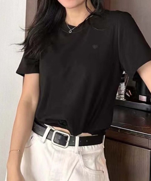 aimoha(アイモハ)の「ベーシックレーヨンTシャツ (SS)(Tシャツ/カットソー・レディース・ブラック/ホワイト/バーガンディー/イエロー/グリーン/スモークピンク・FREE)」の1枚目の写真