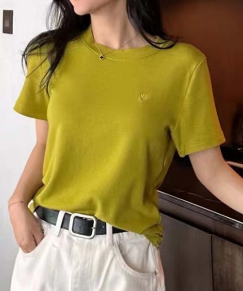 aimoha(アイモハ)の「ベーシックレーヨンTシャツ (SS)(Tシャツ/カットソー・レディース・ブラック/ホワイト/バーガンディー/イエロー/グリーン/スモークピンク・FREE)」の17枚目の写真