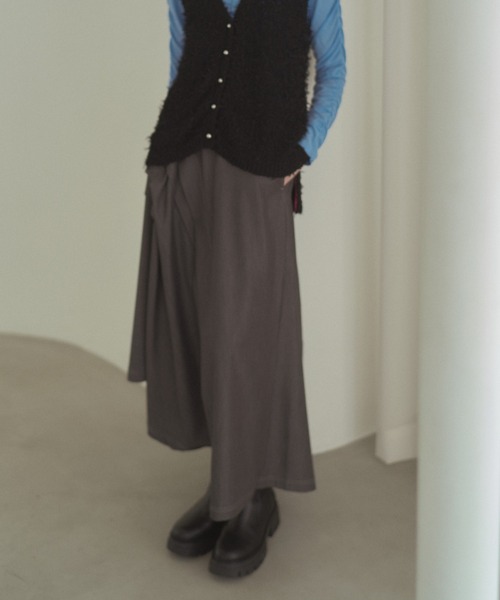 Muel Chic(ミュエルシック)の「Kelsey soft denim skirt ケルシーソフトデニムスカート(スカート・レディース・ライトインディゴブルー/ダークインディゴブルー/ブラック・FREE)」の10枚目の写真