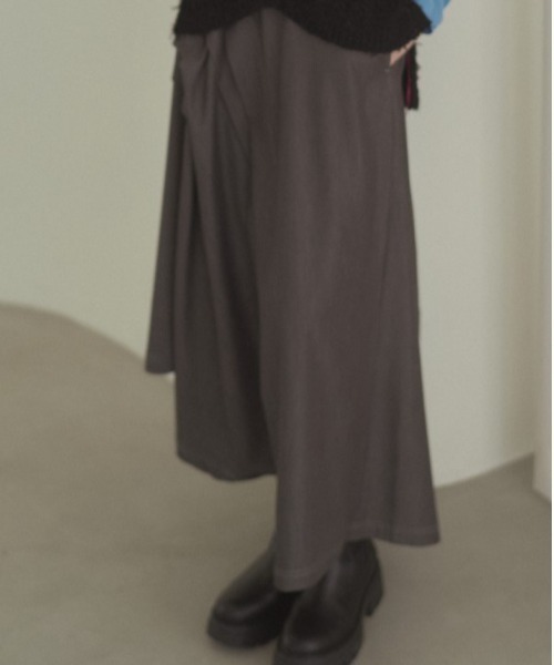 Muel Chic(ミュエルシック)の「Kelsey soft denim skirt ケルシーソフトデニムスカート(スカート・レディース・ライトインディゴブルー/ダークインディゴブルー/ブラック・FREE)」の13枚目の写真