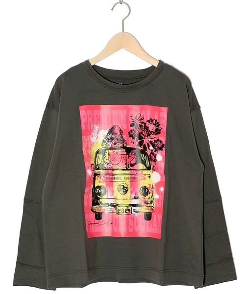 ScoLar(スカラー)の「751003:世界を旅するクマとフラミンゴ柄ロングスリーブTシャツ(Tシャツ/カットソー・レディース・オフホワイト/チャコールグレー・M)」の17枚目の写真