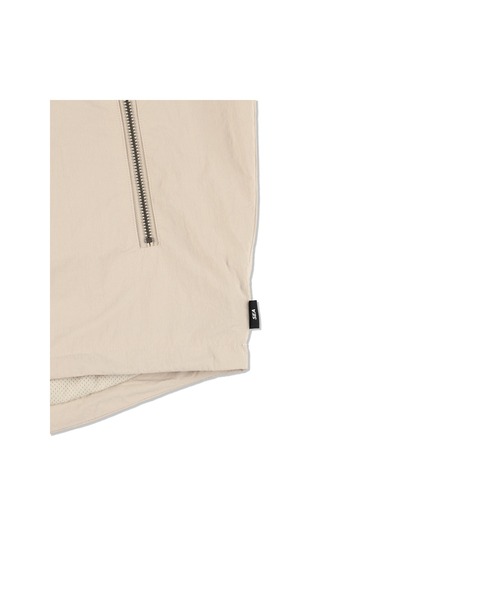 WIND AND SEA（ウィンダンシー）の「Reflective Piping Track Vest（ベスト・メンズ・サンドベージュ/ブラック・XL/S/M/L）」の4枚目の写真
