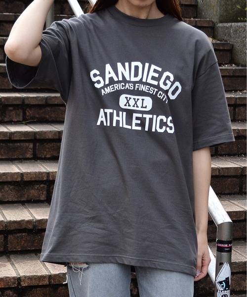 spiritoso(スピリトーゾ)の「【spiritoso】カレッジプリントTシャツ(SANDIEGO)(CP)(Tシャツ/カットソー・レディース・チャコール/ホワイト系2/ネイビー/ホワイト系1・L/M)」の17枚目の写真
