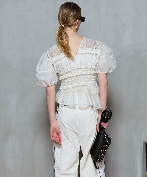（メゾンスペシャル）｜2way Sleeve Ruffle Blouse MAISON SPECIAL（メゾンスペシャル）の「2way Sleeve Ruffle