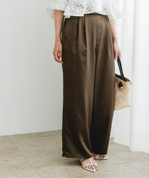 F by ROSSO（エフバイロッソ）の「F by ROSSO　サテンイージーパンツ（その他パンツ・レディース・ブラウン系その他/ベージュ系その他・36/38）」の2枚目の写真