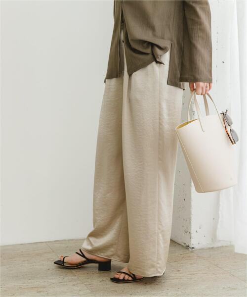 F by ROSSO（エフバイロッソ）の「F by ROSSO　サテンイージーパンツ（その他パンツ・レディース・ブラウン系その他/ベージュ系その他・36/38）」の9枚目の写真