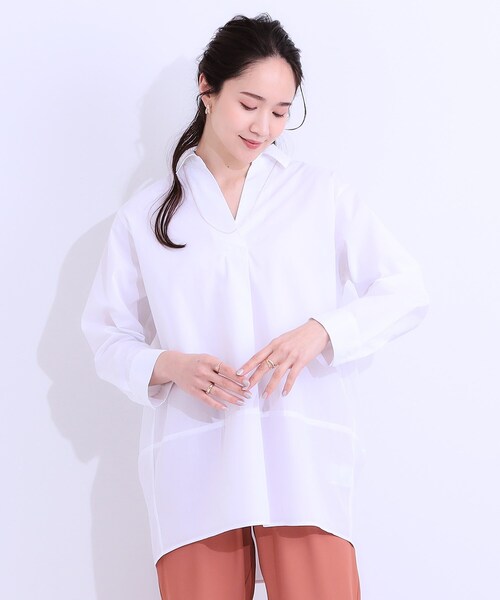 SHOO・LA・RUE（シューラルー）の「【洗える/S-LL】きれいに体型カバーが叶うチュニックシャツ（チュニック・レディース・ホワイト/ネイビー/イエロー系その他・01/02/03/04）」の20枚目の写真