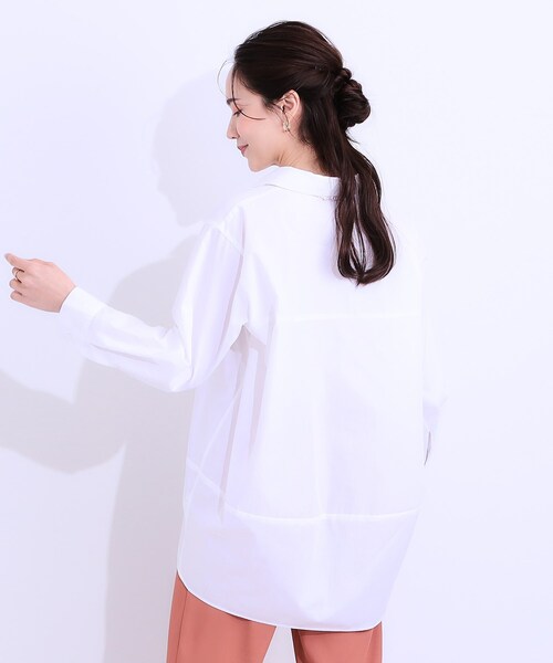 SHOO・LA・RUE（シューラルー）の「【洗える/S-LL】きれいに体型カバーが叶うチュニックシャツ（チュニック・レディース・ホワイト/ネイビー/イエロー系その他・01/02/03/04）」の21枚目の写真