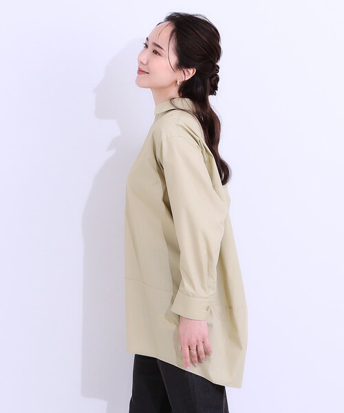 SHOO・LA・RUE（シューラルー）の「【洗える/S-LL】きれいに体型カバーが叶うチュニックシャツ（チュニック・レディース・ホワイト/ネイビー/イエロー系その他・01/02/03/04）」の16枚目の写真