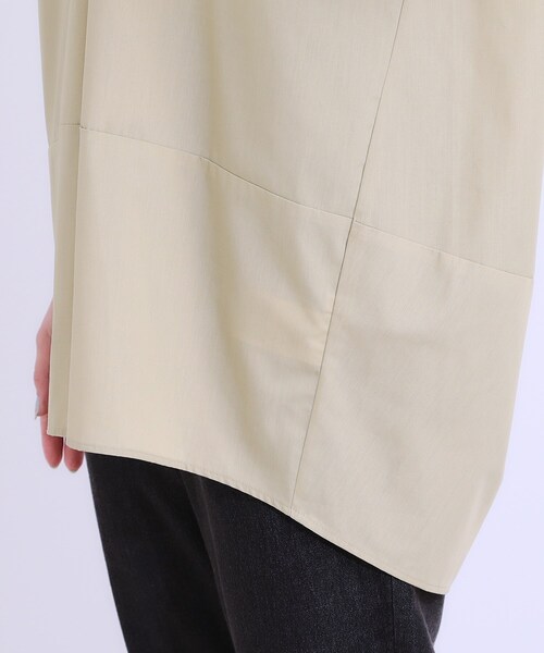 SHOO・LA・RUE（シューラルー）の「【洗える/S-LL】きれいに体型カバーが叶うチュニックシャツ（チュニック・レディース・ホワイト/ネイビー/イエロー系その他・01/02/03/04）」の5枚目の写真