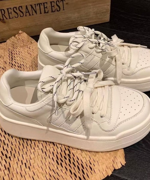CANVAS+(キャンバスプラス)の「【CANVAS+】ダブルカラーシューレース厚底スニーカー(スニーカー・レディース・キャメル/ホワイト・23.5/24/24.5/23)」の22枚目の写真