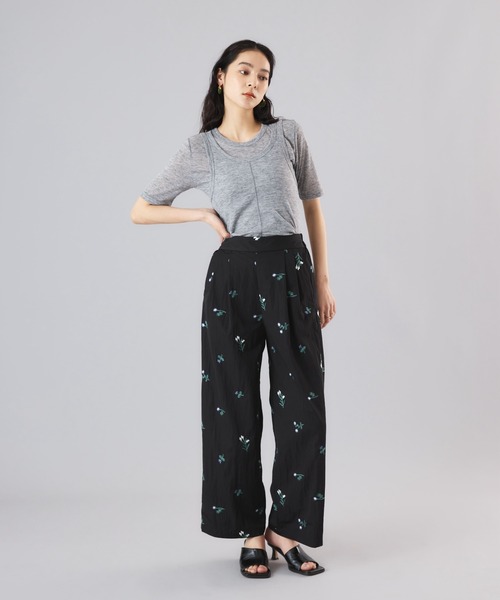 Muscat（マスカット）の「フラワーエンブロイダリーツータックワイドパンツ（その他パンツ・レディース・ブラック/サンドベージュ・F）」の9枚目の写真