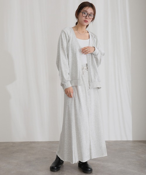 ElegChic（エレグシック）の「ミニ裏毛裾切りっぱなしフレアスカート（スカート・レディース・ブラック/ライトベージュ/ライトグレー/グレー系1/チャコール・M/XL/4L）」の10枚目の写真