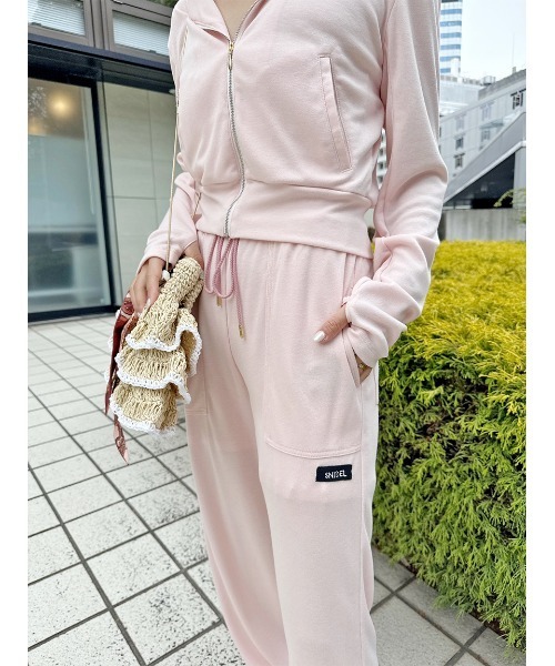スナイデル　UVカットパンツ　シルバー SNIDEL パンツ UVカットパンツ/ウォッシャブル レディース