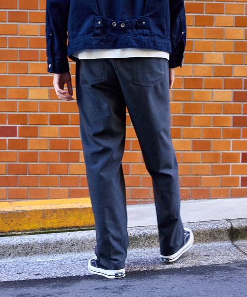 WILD LIFE TAILOR Adam et Rope'（ワイルドテーラーアダムエロペ　）の「【WILD LIFE TAILOR】ライトウーステッド ベイカーパンツ（その他パンツ・メンズ・ネイビー/チャコールグレー・L/M）」の7枚目の写真