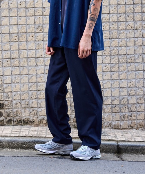 WILD LIFE TAILOR Adam et Rope'（ワイルドテーラーアダムエロペ　）の「【WILD LIFE TAILOR】ライトウーステッド ベイカーパンツ（その他パンツ・メンズ・ネイビー/チャコールグレー・L/M）」の3枚目の写真