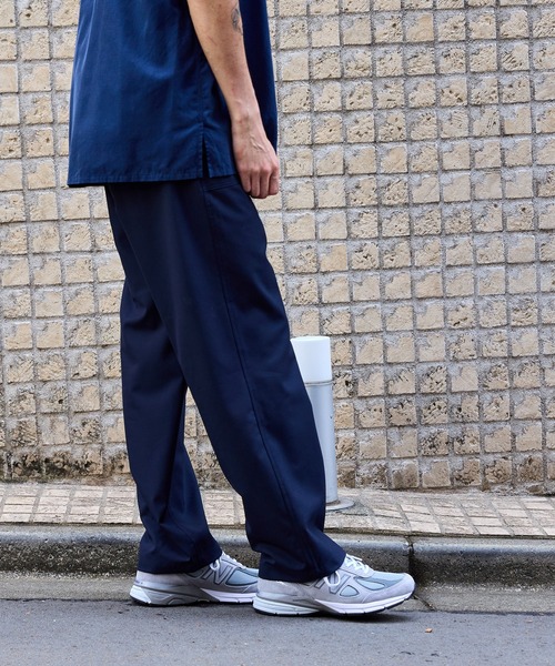 WILD LIFE TAILOR Adam et Rope'（ワイルドテーラーアダムエロペ　）の「【WILD LIFE TAILOR】ライトウーステッド ベイカーパンツ（その他パンツ・メンズ・ネイビー/チャコールグレー・L/M）」の21枚目の写真