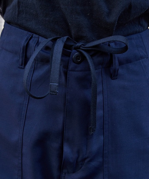 WILD LIFE TAILOR Adam et Rope'（ワイルドテーラーアダムエロペ　）の「【WILD LIFE TAILOR】ライトウーステッド ベイカーパンツ（その他パンツ・メンズ・ネイビー/チャコールグレー・L/M）」の17枚目の写真