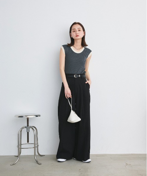 ad thie(アドティエ)の「トライアングル ミニハンドバッグ(ハンドバッグ・レディース・ベージュ/ブラック/ライトパープル/ブラック系その他/オフホワイト/ホワイト系その他・FREE)」の13枚目の写真